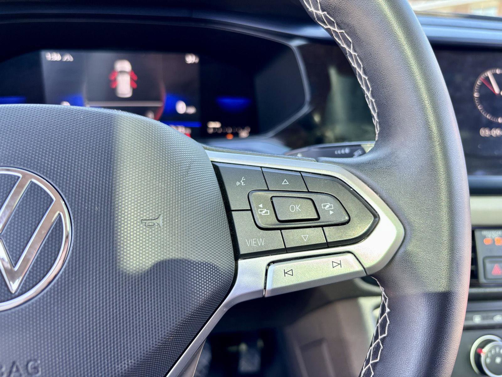 Used 2022 Volkswagen Taos SE image 26