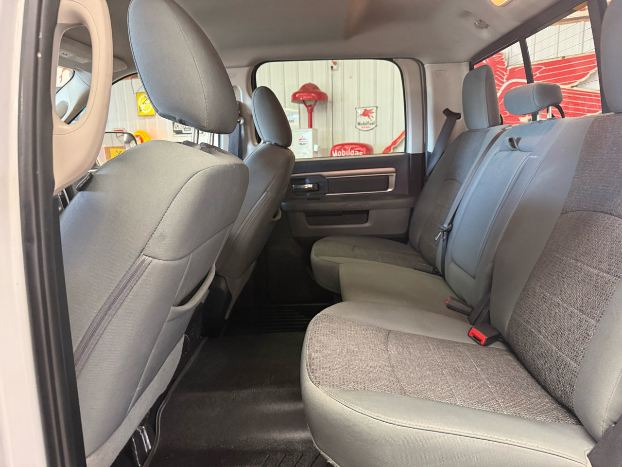 Used 2016 RAM 2500 Outdoorsman image 21