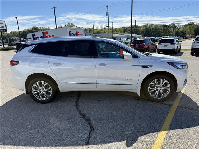 Used 2021 Buick Enclave Avenir w/ Avenir Technology Package image 8