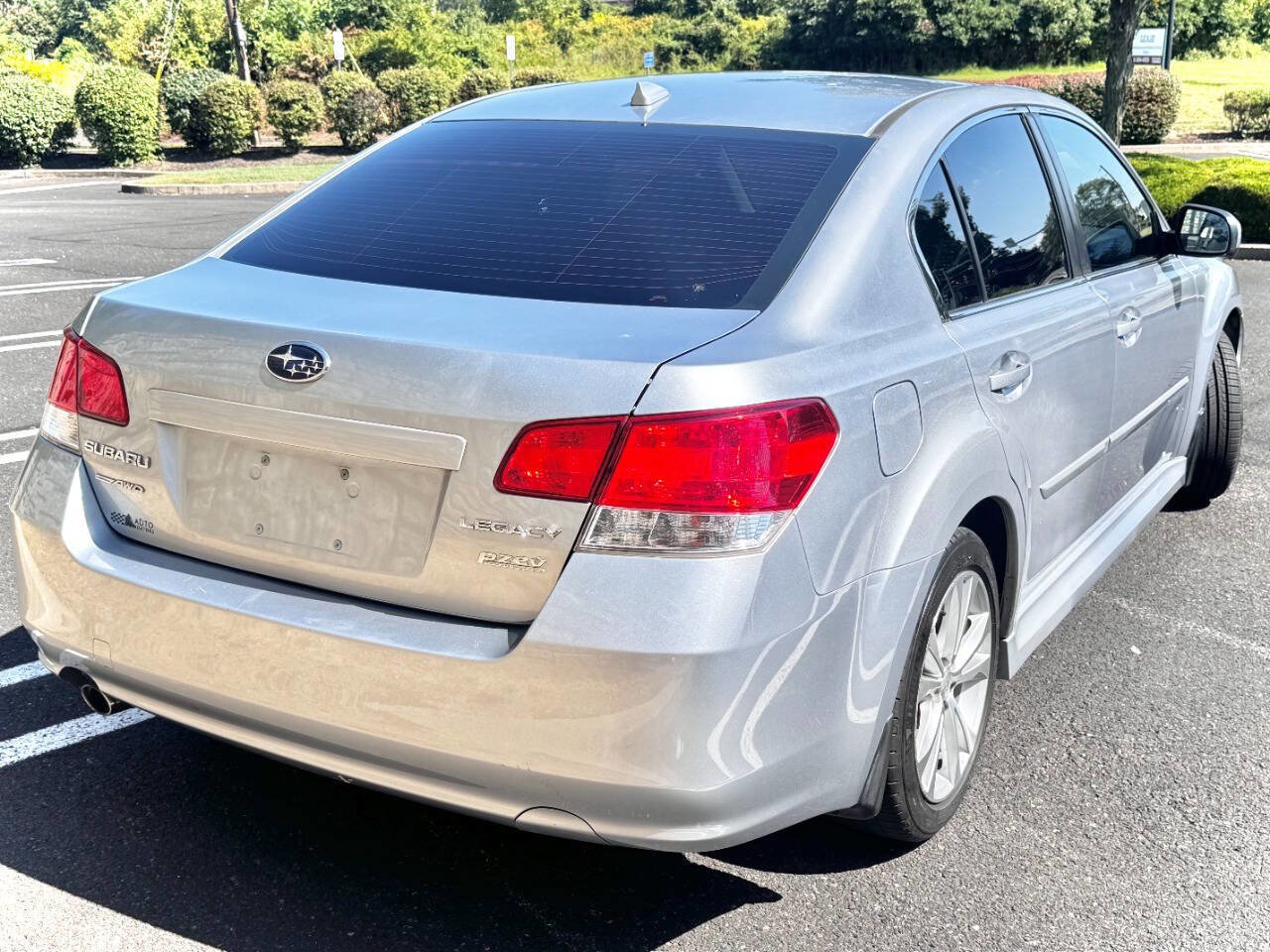 Used 2013 Subaru Legacy 2.5i Limited image 6