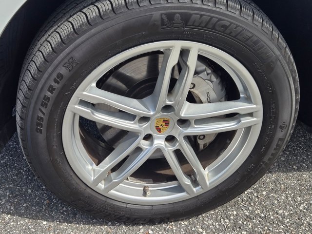 Used 2015 Porsche Macan S AWD/4WD image 22