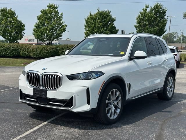Used 2026 BMW X5 xDrive40i AWD/4WD image 3