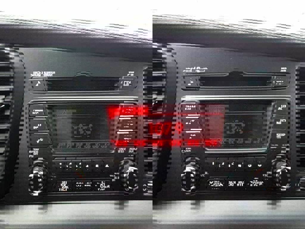 Used 2013 Kia Optima SX image 17