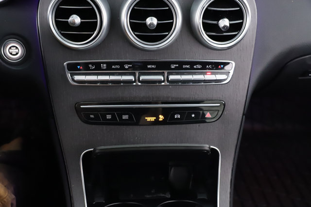 Used 2022 Mercedes-Benz GLC 300 4MATIC image 4