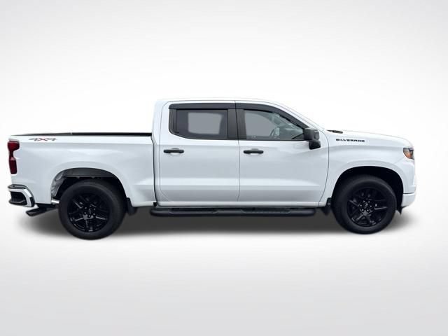 Used 2024 Chevrolet Silverado 1500 Custom w/ Rally Edition AWD/4WD image 7