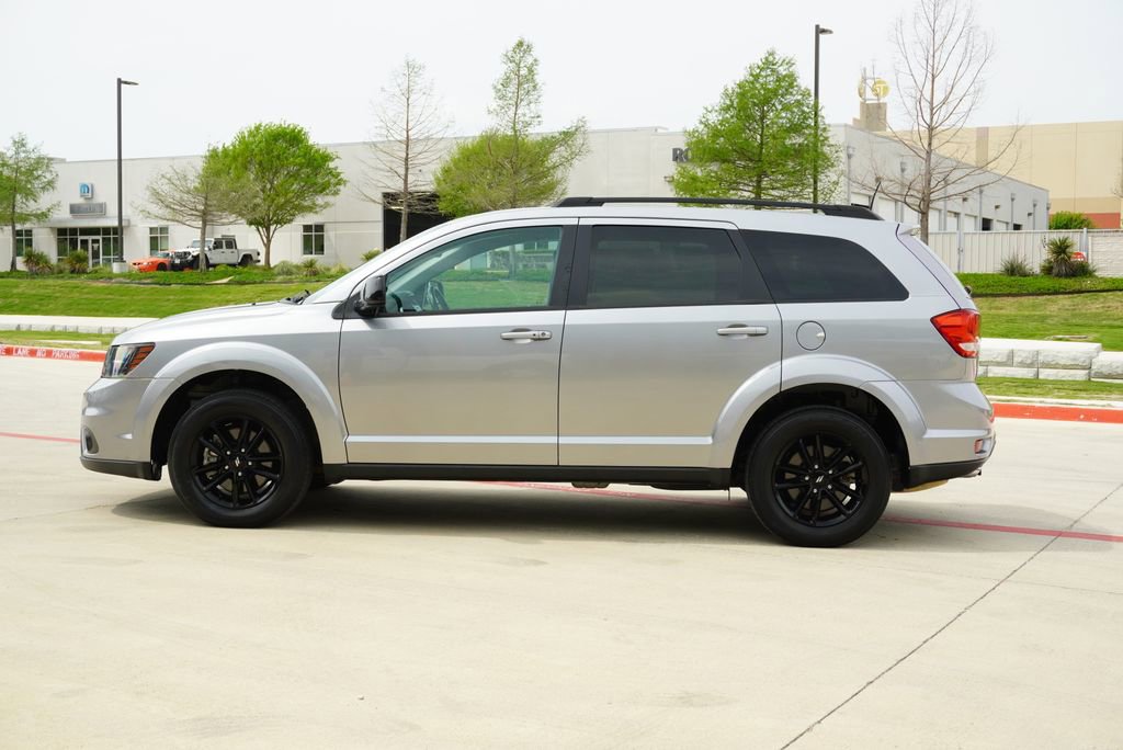 Used 2019 Dodge Journey SE w/ Connectivity Group image 2