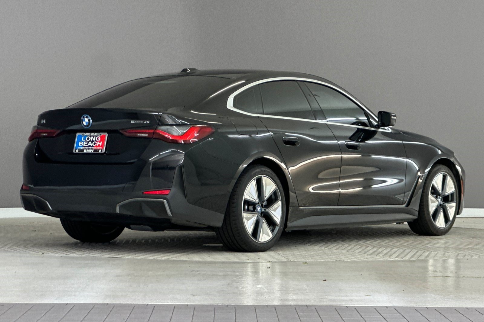 Certified 2023 BMW i4 eDrive35 RWD image 8