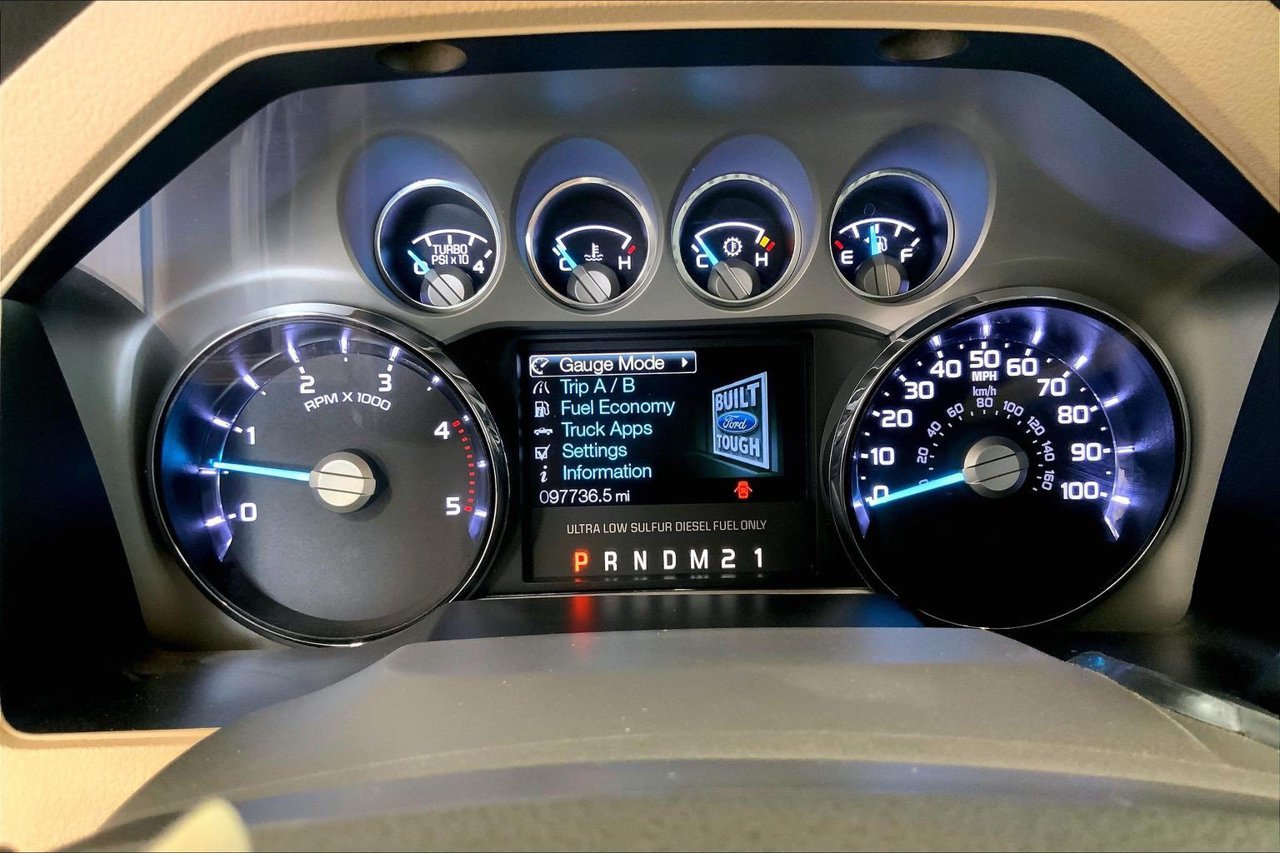 Used 2016 Ford F250 Lariat w/ Lariat Interior Package AWD/4WD image 23