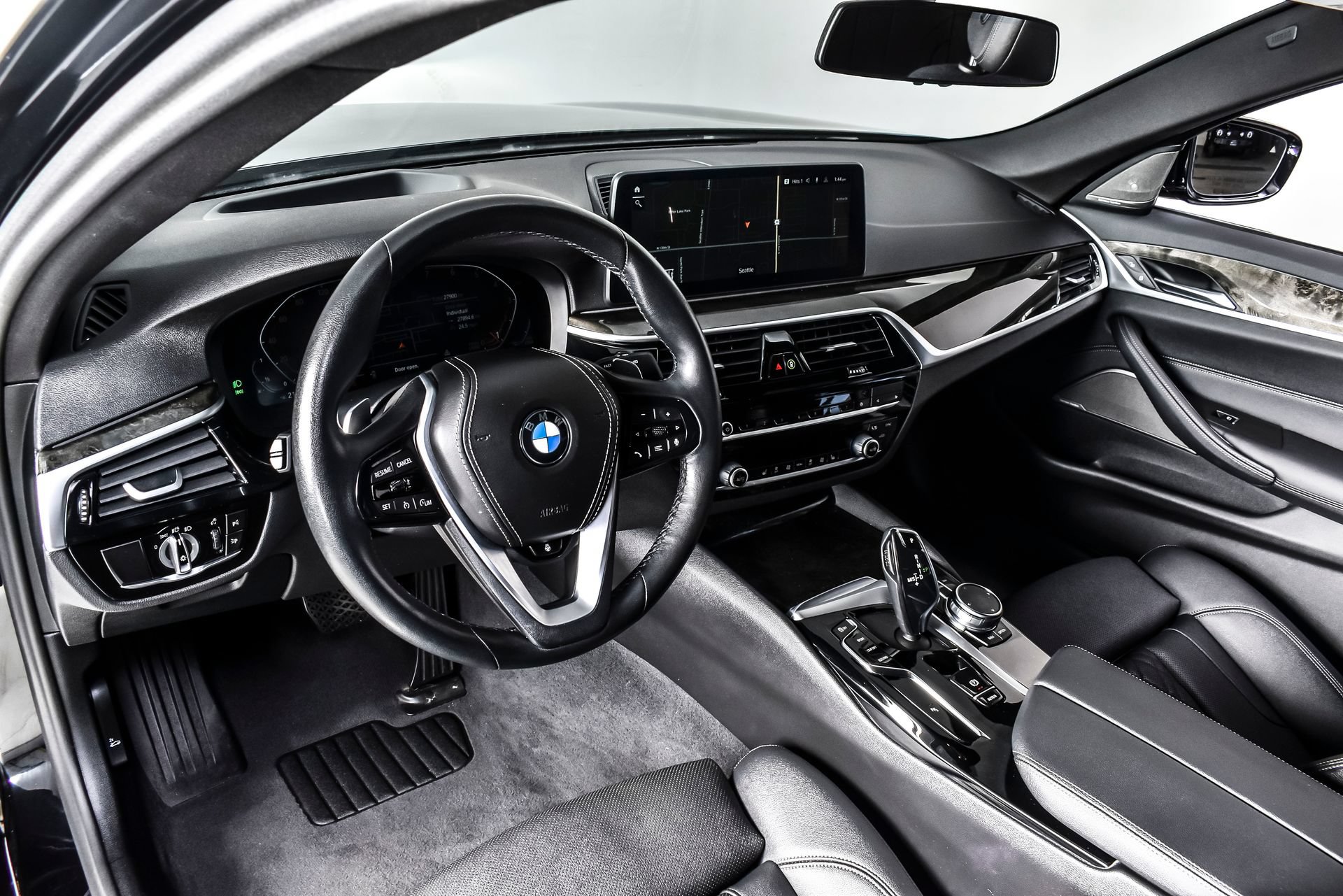Used 2023 BMW 530i xDrive w/ Premium Package AWD/4WD image 17