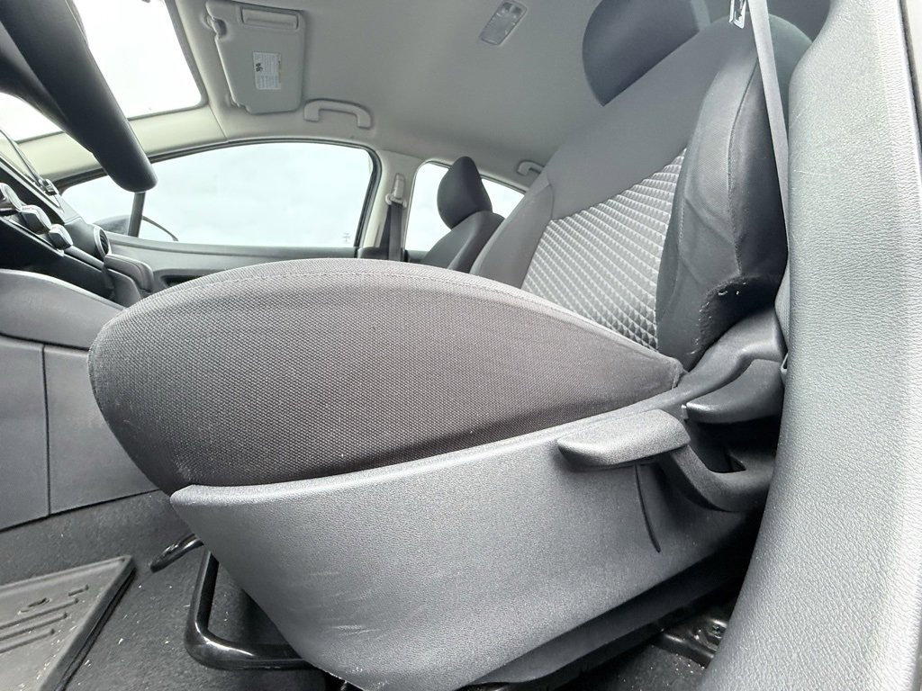 Used 2021 Nissan Versa S image 22