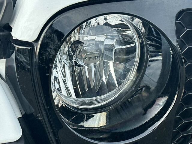 Used 2023 Jeep Gladiator Sport image 31