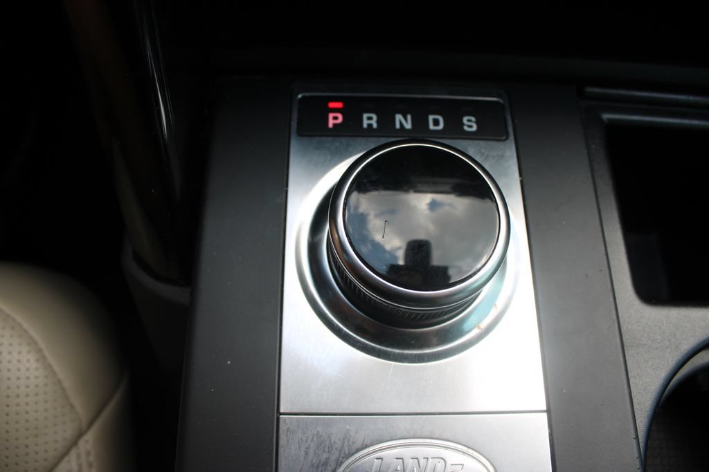 Used 2019 Land Rover Discovery SE AWD/4WD image 29