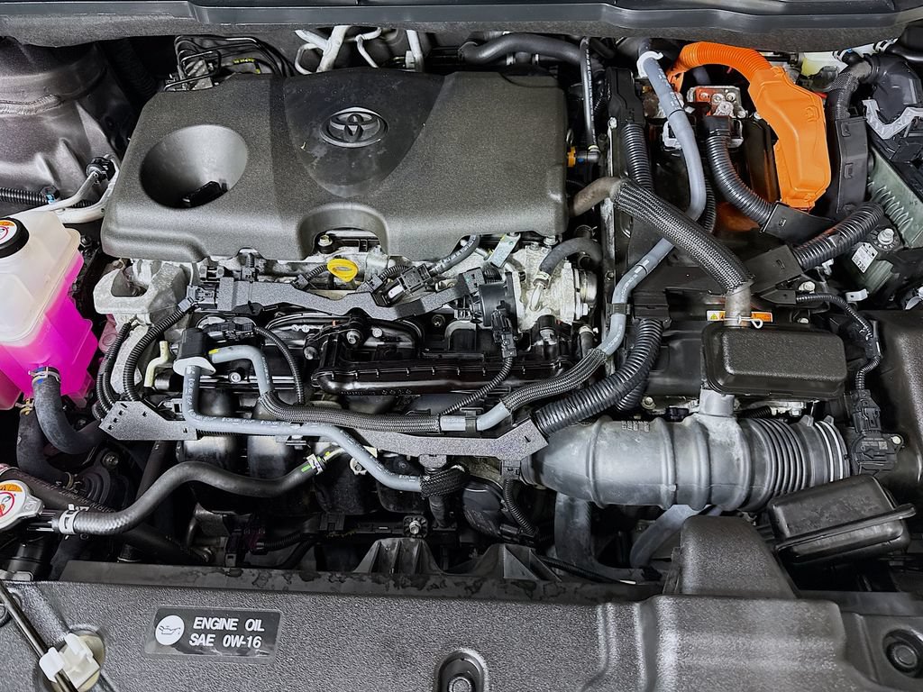 Certified 2024 Toyota Sienna XLE w/ XLE Plus Package AWD/4WD image 39