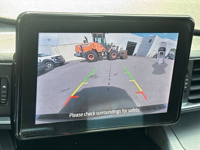 Used 2022 Ford Explorer XLT w/ Equipment Group 202A AWD/4WD image 26