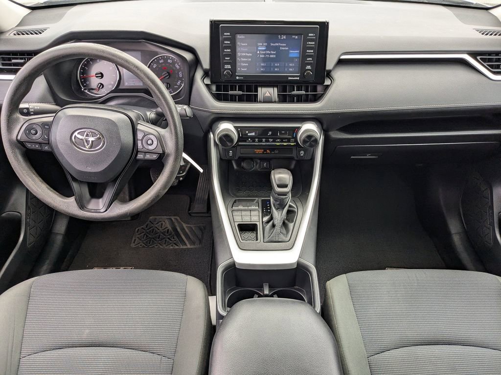 Used 2022 Toyota RAV4 LE AWD/4WD image 14