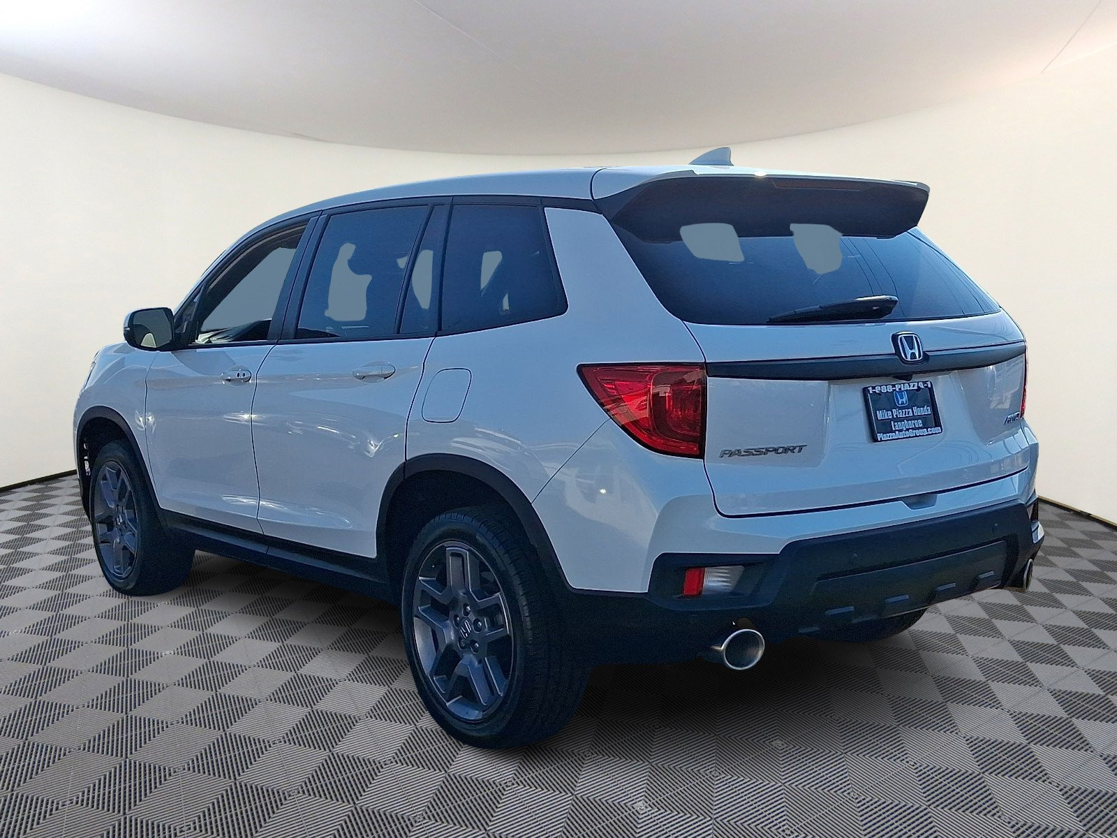Used 2023 Honda Passport EX-L image 5