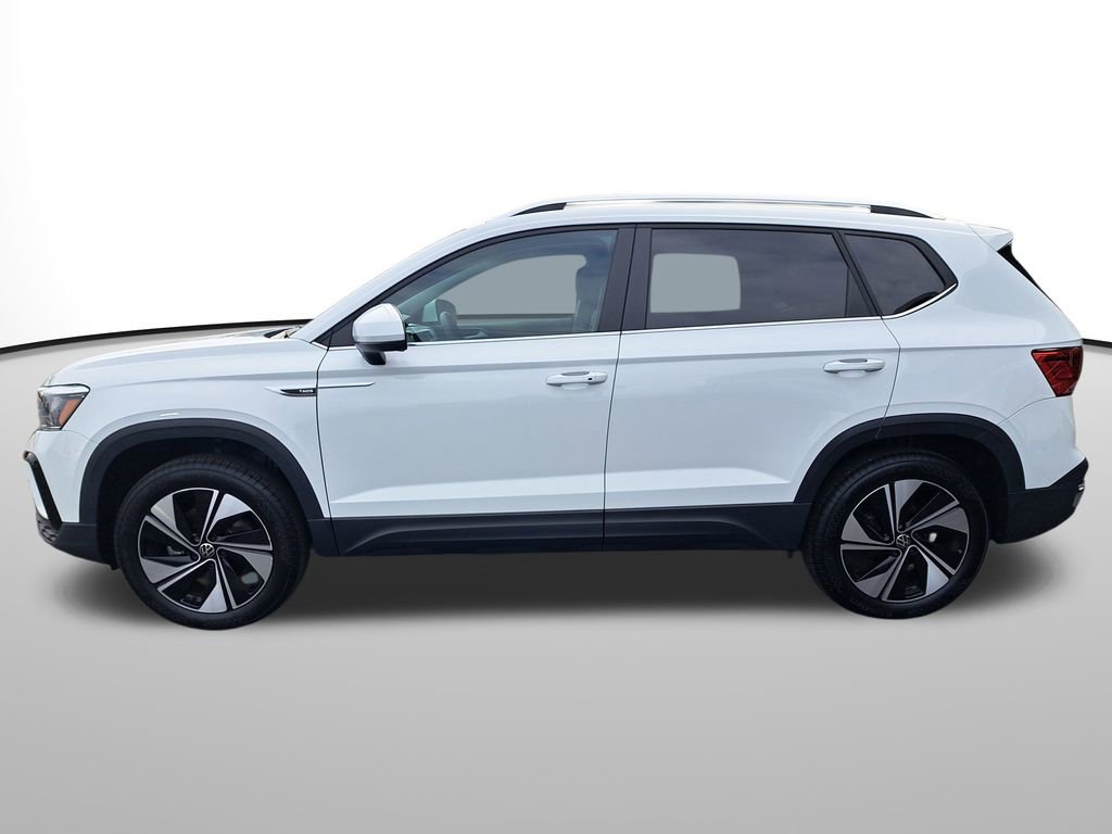 Used 2024 Volkswagen Taos SE image 9