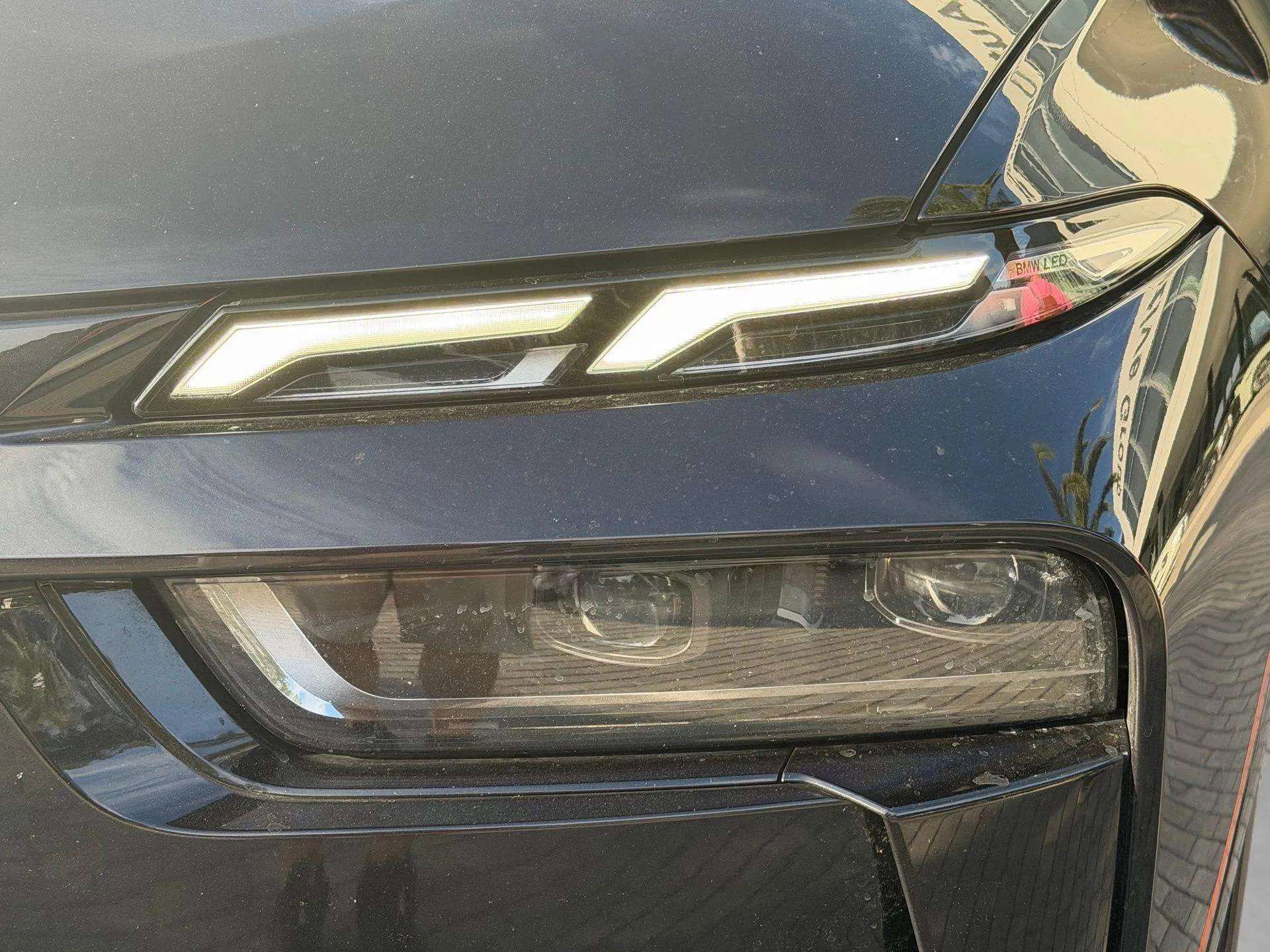 Used 2023 BMW X7 xDrive40i w/ Executive Package image 10