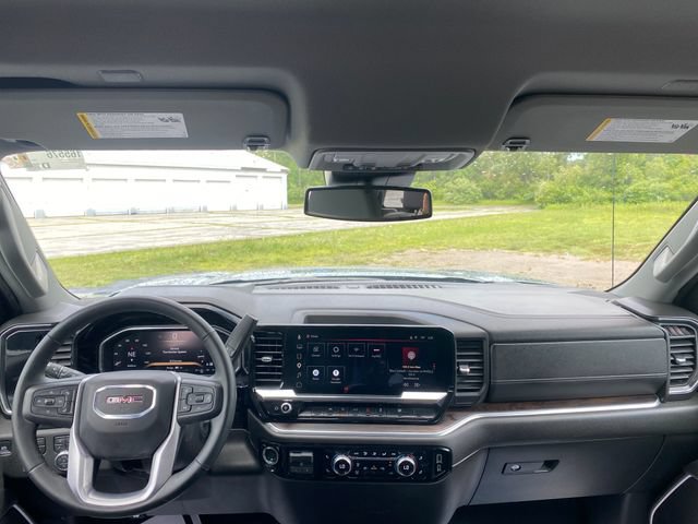 Used 2026 GMC Sierra 1500 SLT AWD/4WD image 18