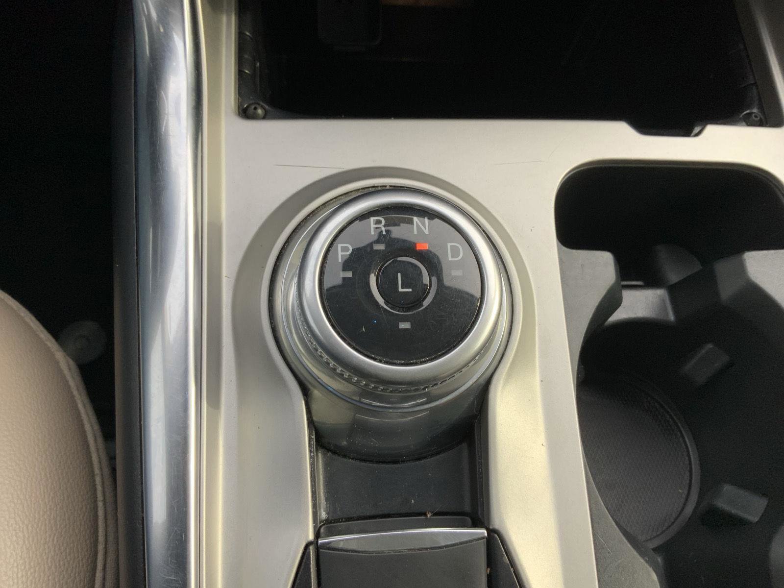 Used 2022 Ford Explorer Limited image 49