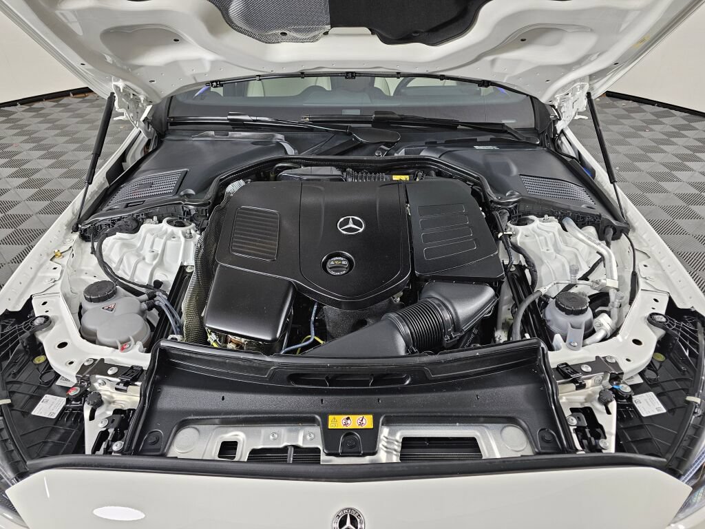 Used 2025 Mercedes-Benz C 300 4MATIC Sedan image 9