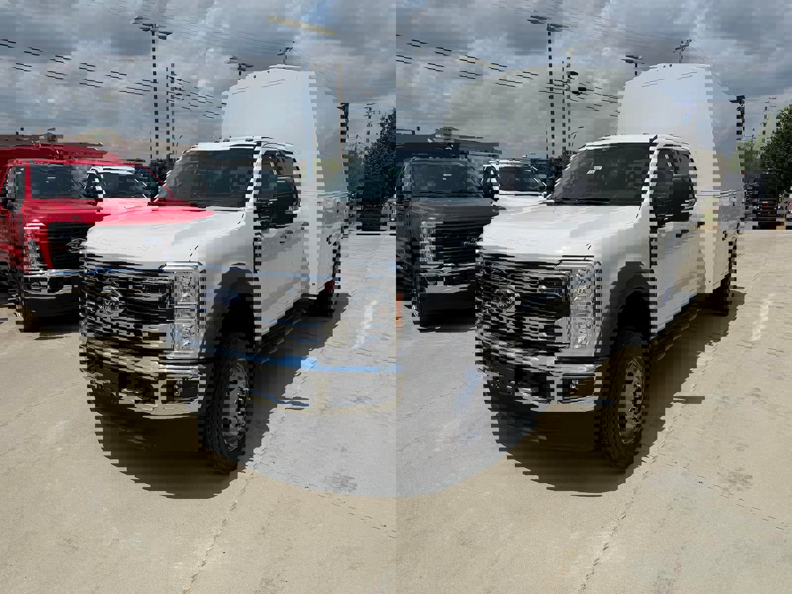 New 2025 Ford F450 XLT w/ XLT Value Package