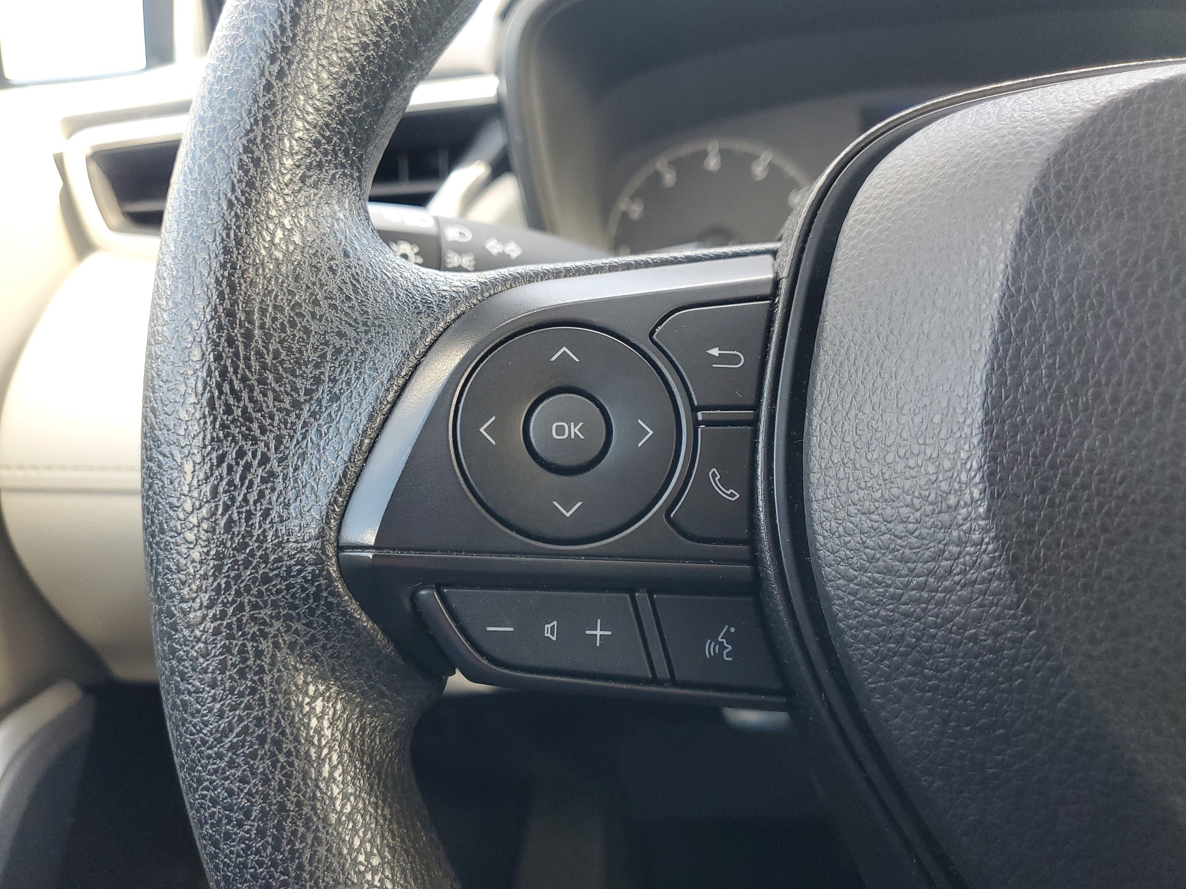 New 2023 Toyota Corolla Cross L image 21