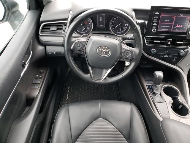 Used 2024 Toyota Camry SE FWD image 14