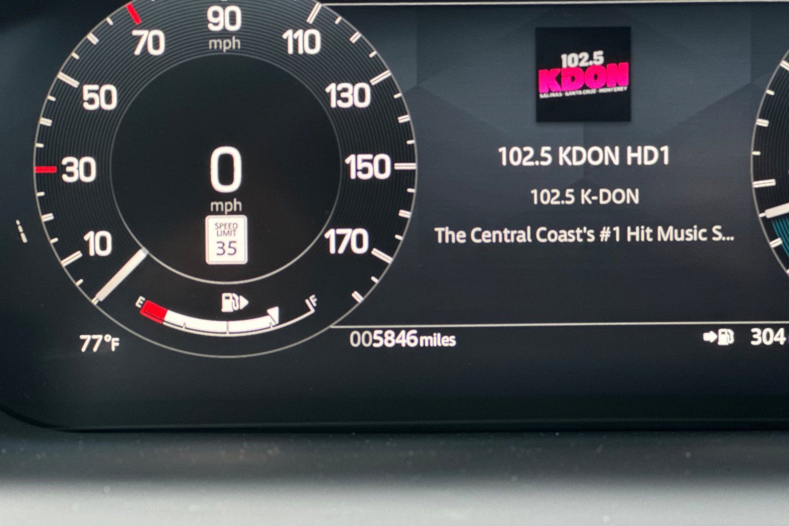 Used 2024 Land Rover Discovery Sport S image 33