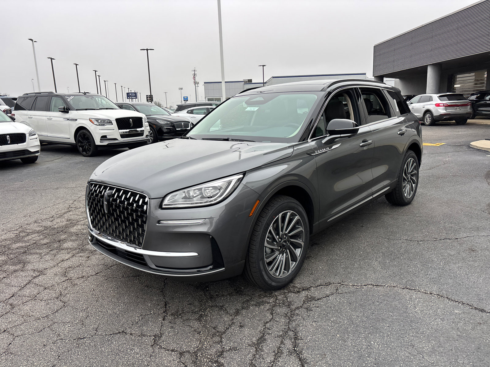 New 2026 Lincoln Corsair Reserve AWD/4WD image 3