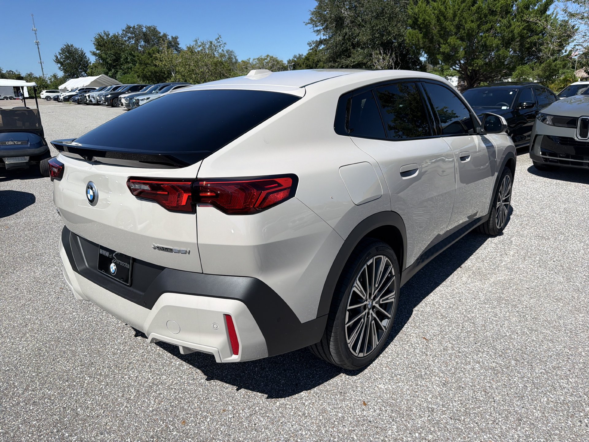 New 2027 BMW X2 xDrive28i w/ Technology Package AWD/4WD image 4