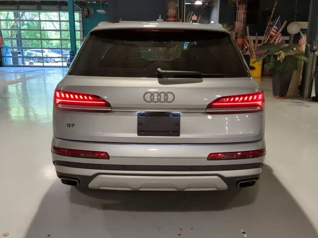 Used 2025 Audi Q7 3.0T Premium Plus AWD/4WD image 8