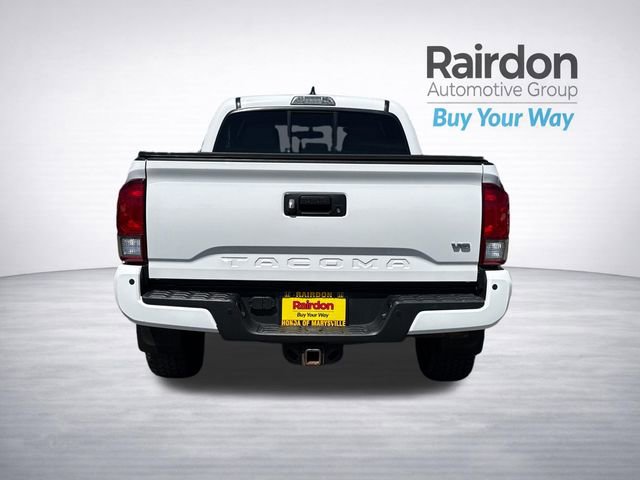 Used 2016 Toyota Tacoma TRD Sport w/ Premium & Technology Package AWD/4WD image 6