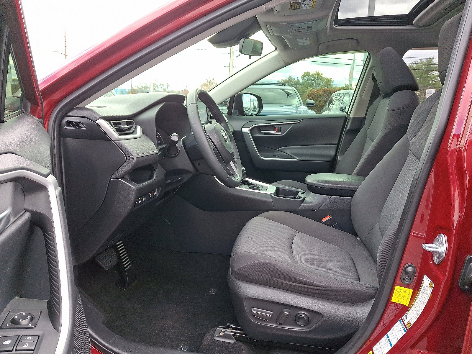 Used 2019 Toyota RAV4 XLE image 13