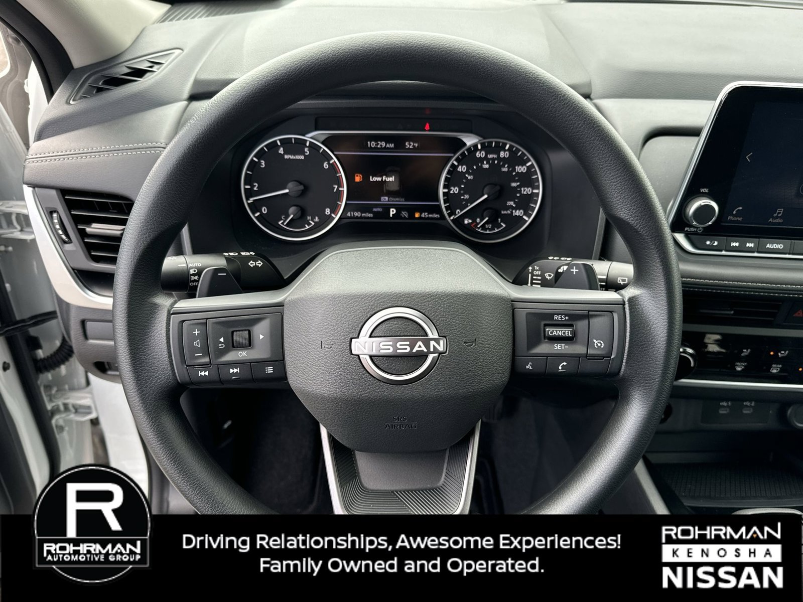 Used 2025 Nissan Rogue S AWD/4WD image 11