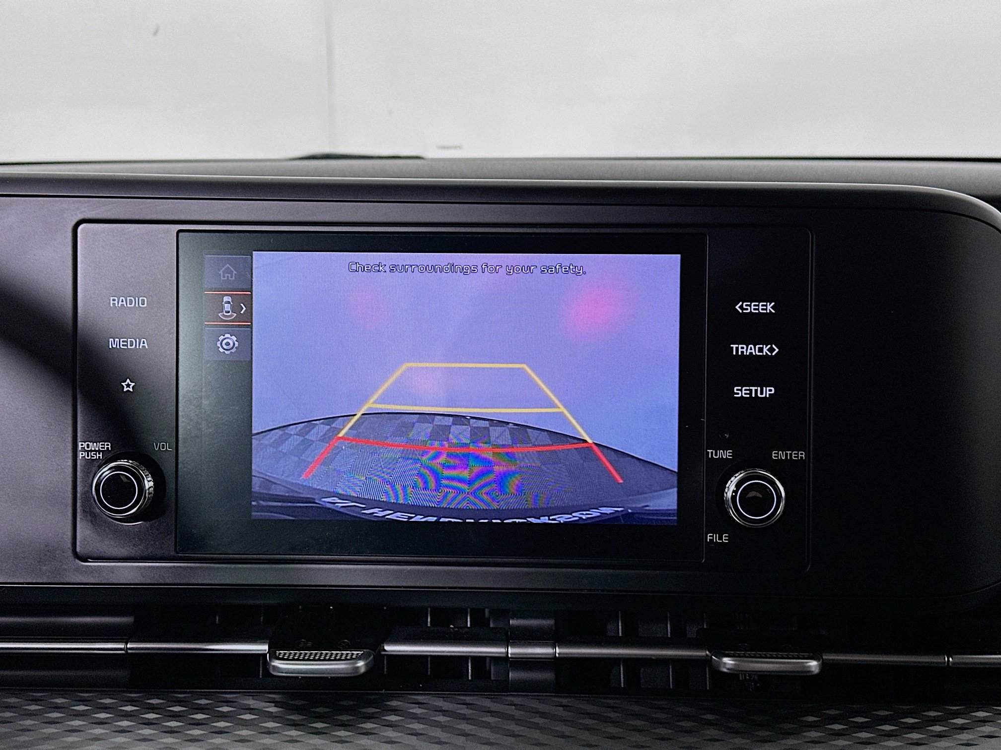 Used 2024 Kia Carnival LX image 25