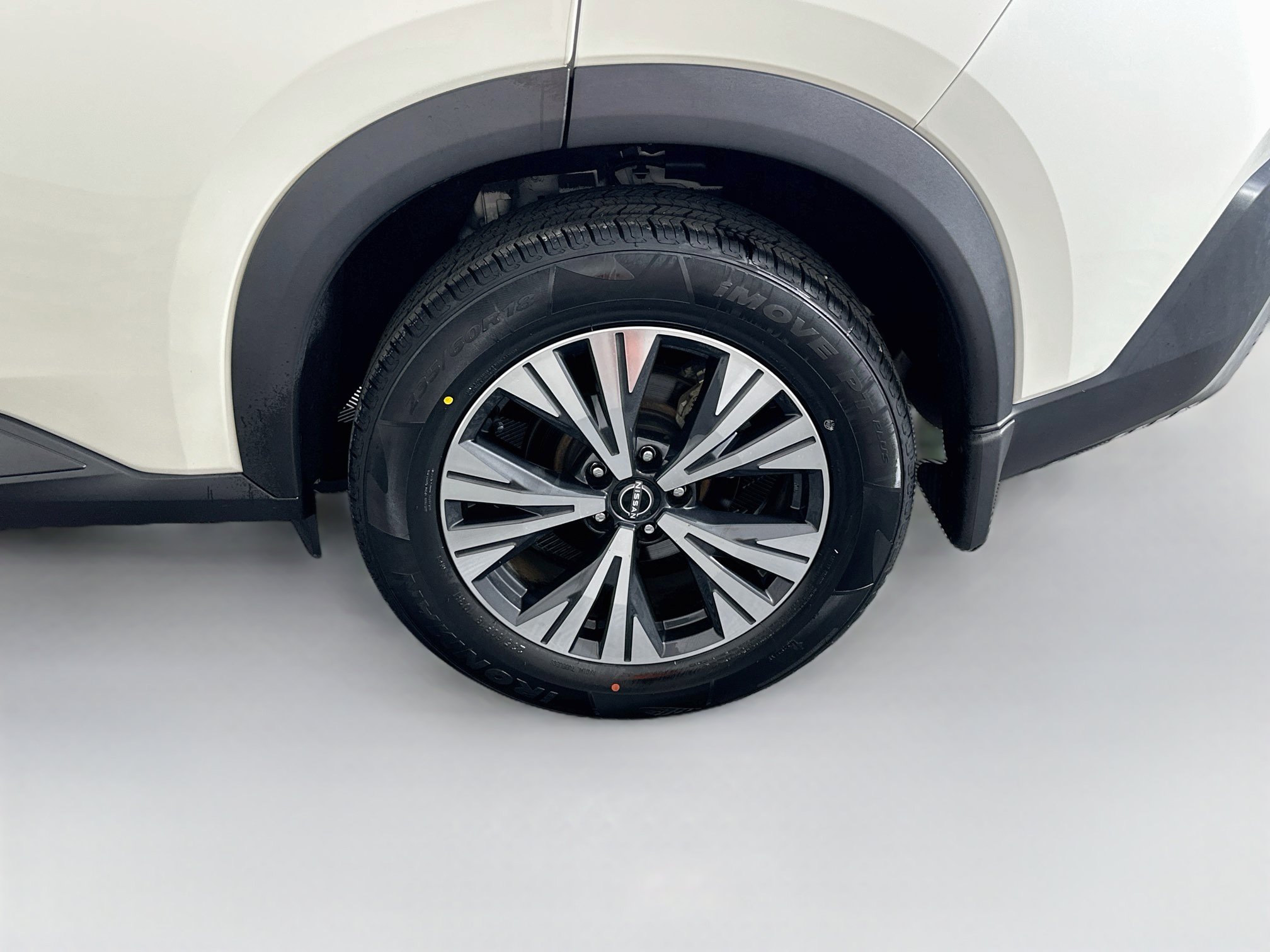 Used 2023 Nissan Rogue SV FWD image 11