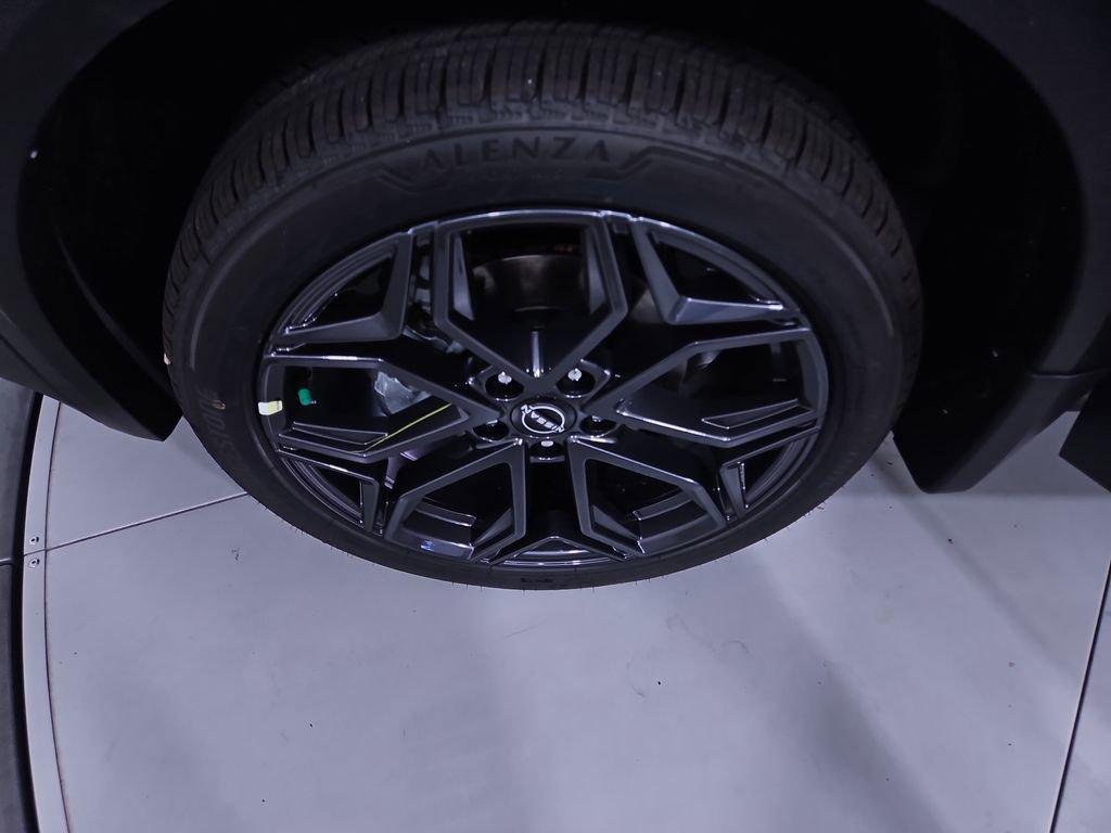New 2025 Nissan Kicks SR image 25