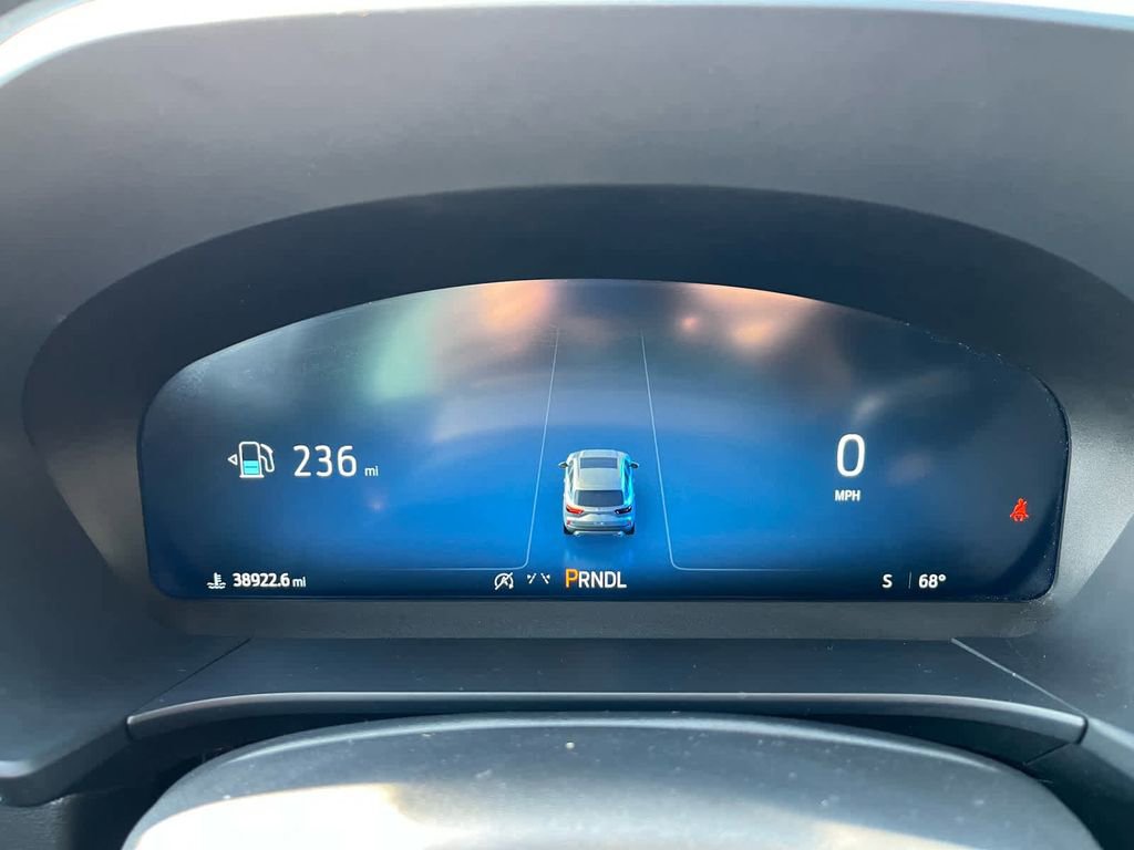 Used 2023 Ford Escape Platinum image 28