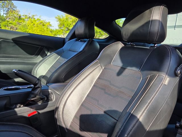 Used 2018 Ford Mustang GT Premium w/ GT Performance Package RWD image 12
