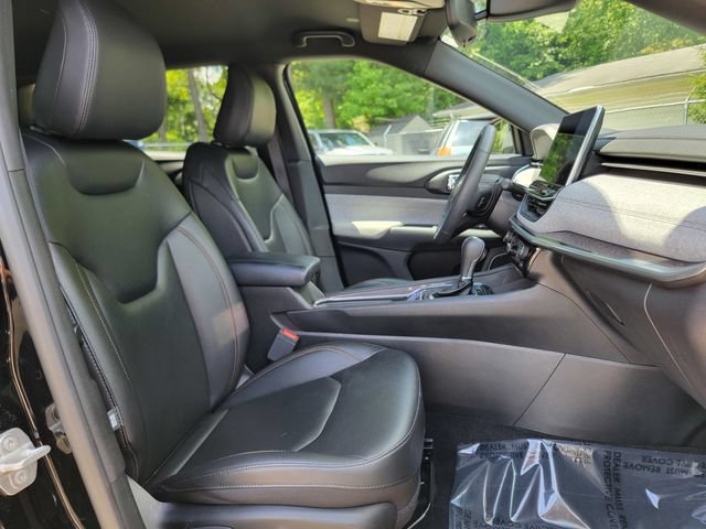 Certified 2024 Jeep Compass Latitude AWD/4WD image 24