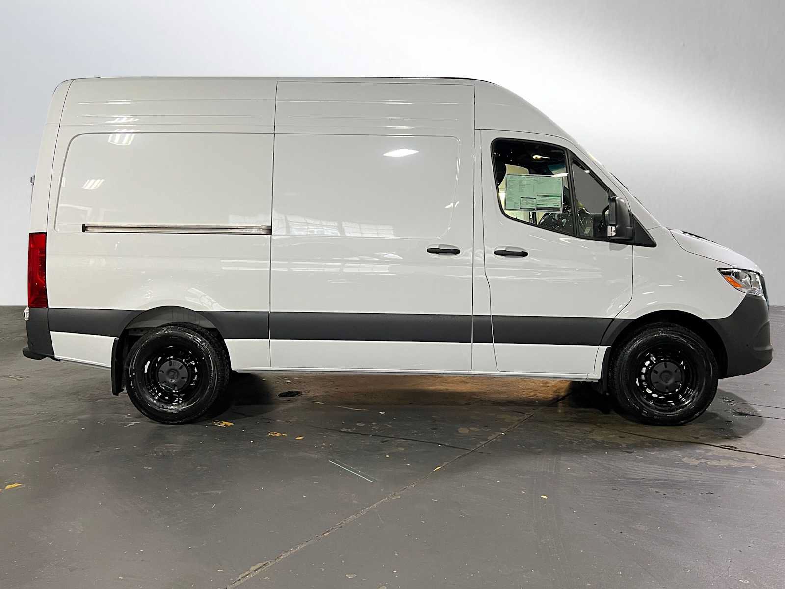 Used 2026 Mercedes-Benz Sprinter 2500 image 43