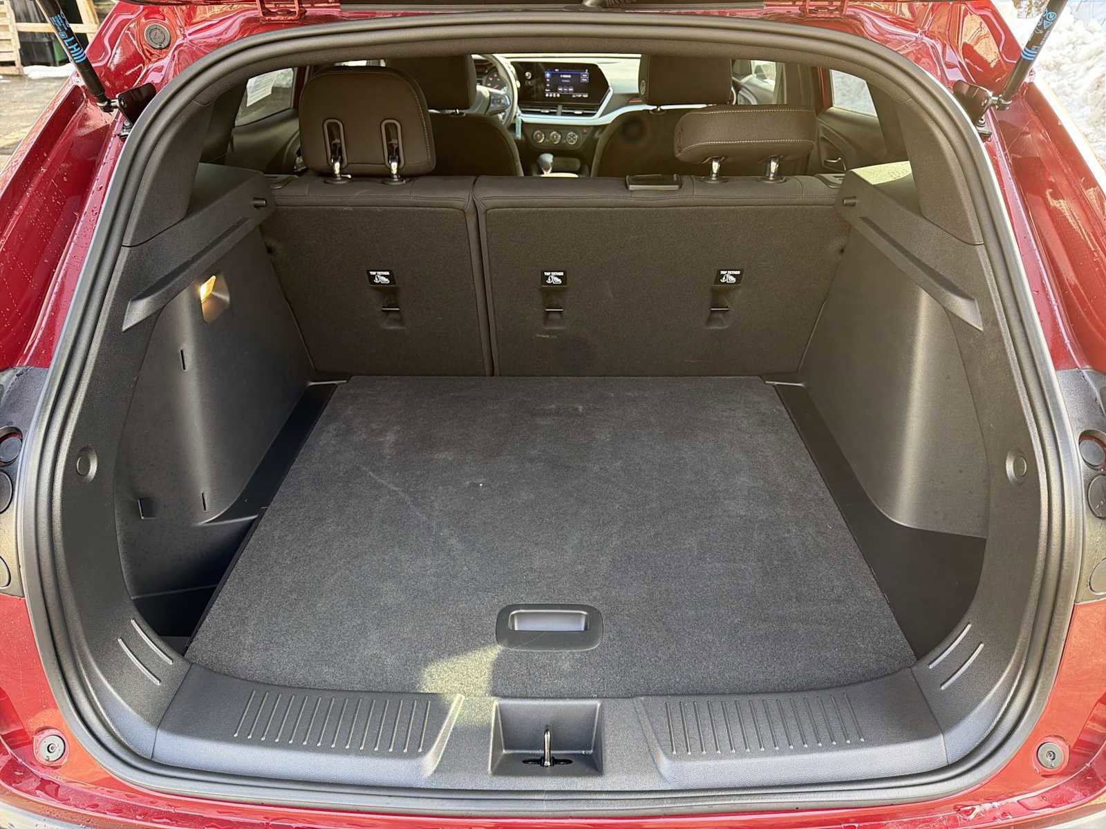 Used 2024 Chevrolet Trax RS w/ Driver Confidence Package image 22