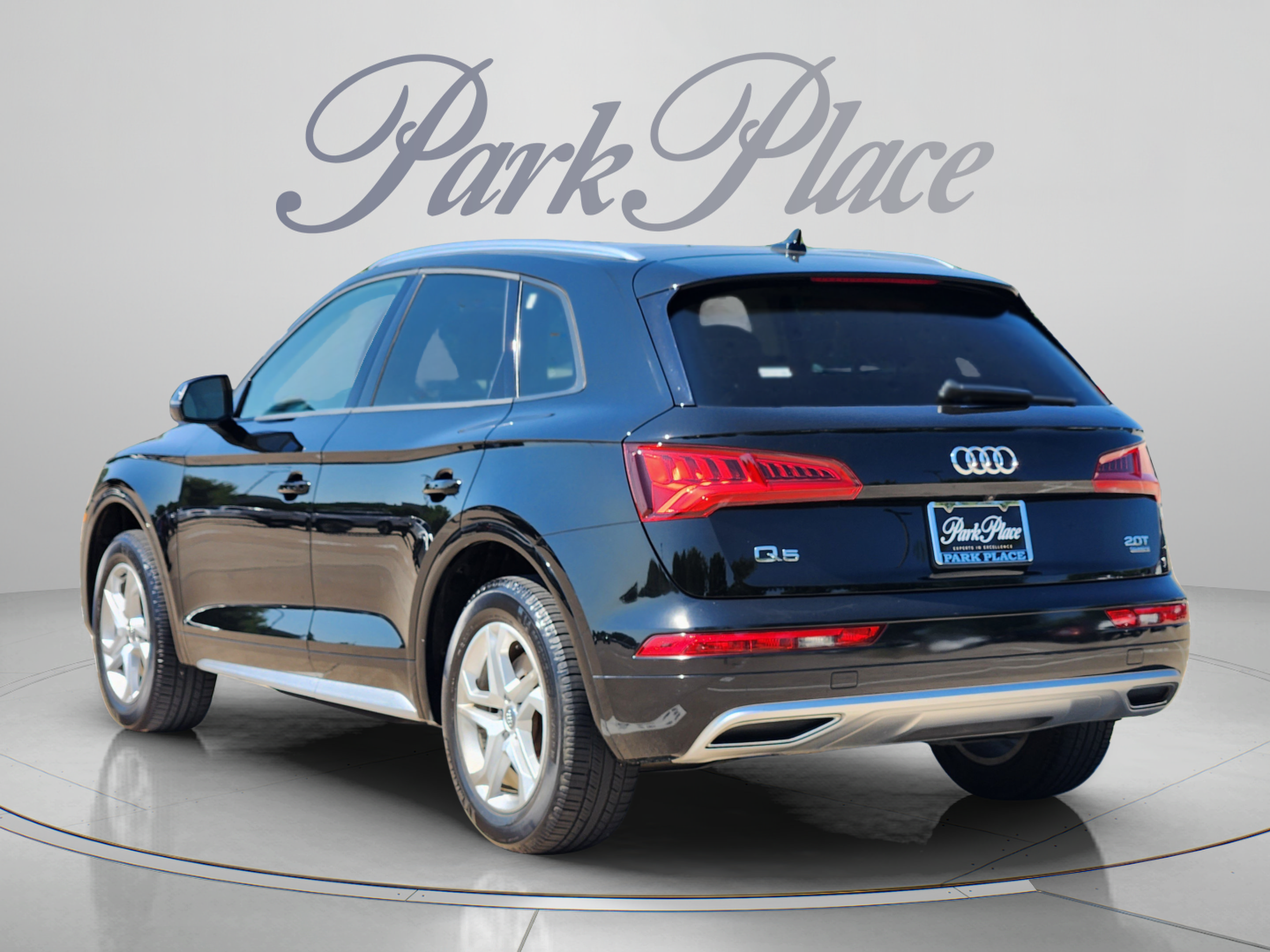 Used 2018 Audi Q5 2.0T Premium AWD/4WD image 3