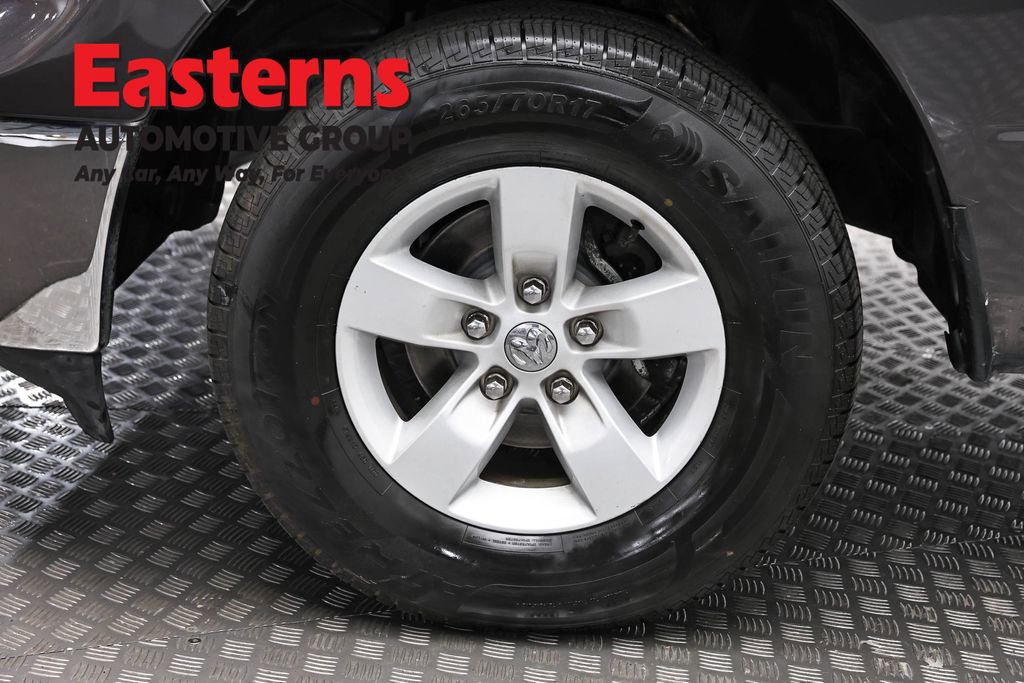 Used 2023 RAM 1500 Classic SLT w/ Trailer & Traction Group AWD/4WD image 32