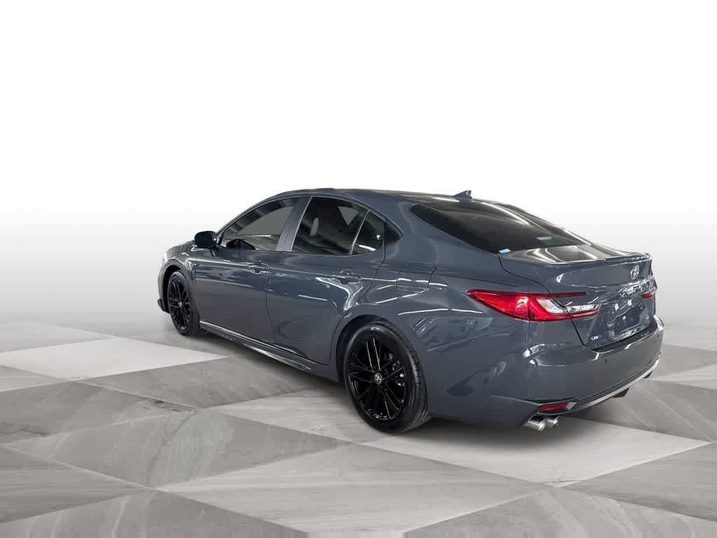 Used 2025 Toyota Camry SE FWD image 6