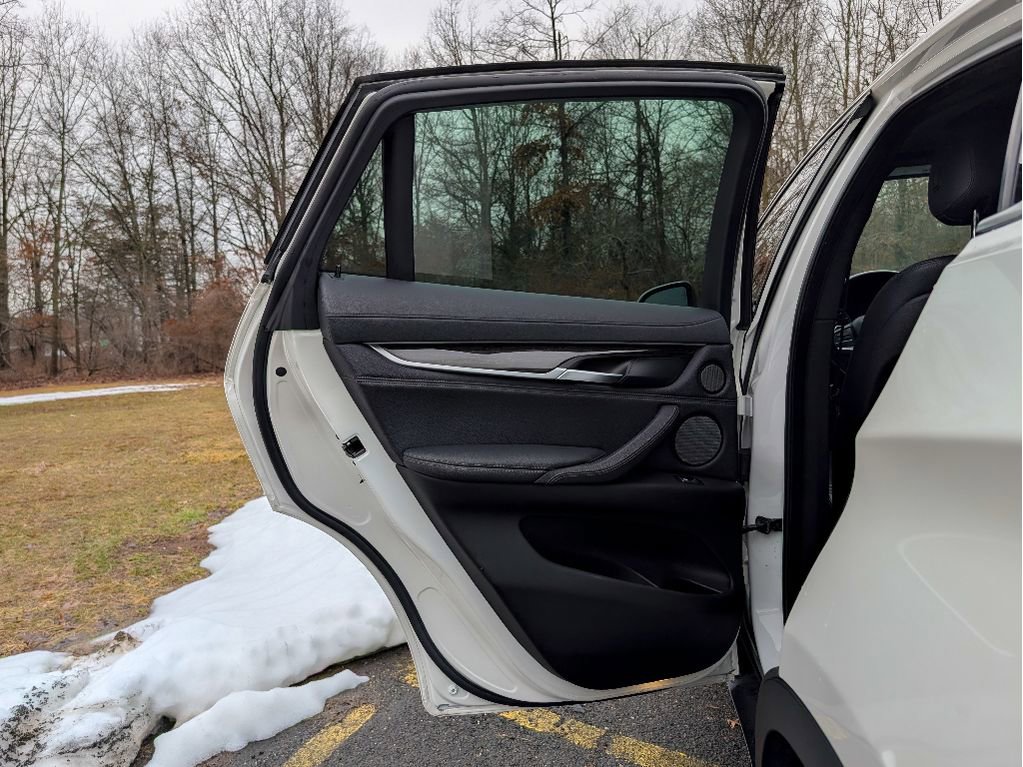 Used 2019 BMW X6 xDrive35i w/ Premium Package image 10