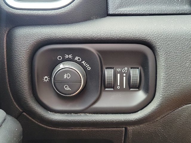 Used 2025 RAM 1500 Big Horn AWD/4WD image 27