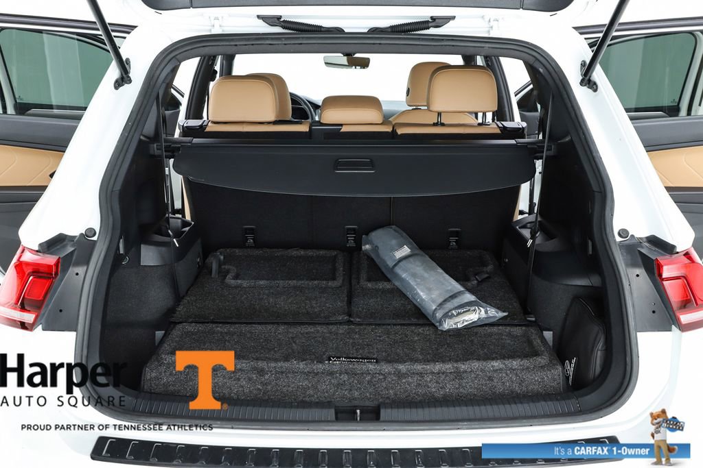 Used 2023 Volkswagen Tiguan SE R-Line image 28