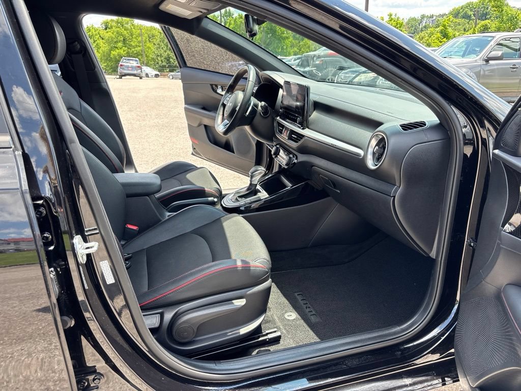 Used 2022 Kia Forte GT FWD image 23